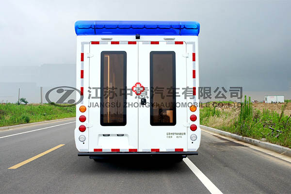中意SZY5043XJHN依維柯寶迪方艙救護(hù)車