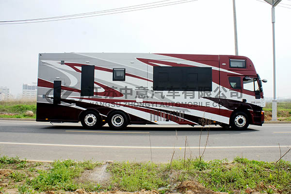 中意SZY5220XLJ紅巖房車