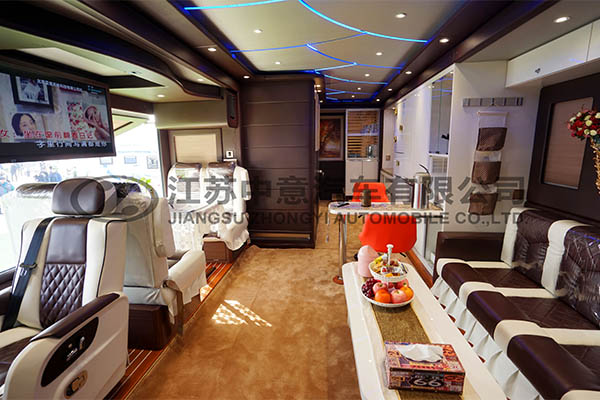 中意SZY5220XLJ紅巖房車