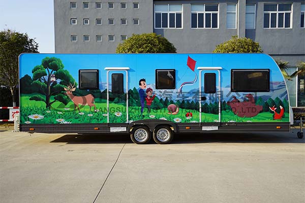 宿營(yíng)車(chē)