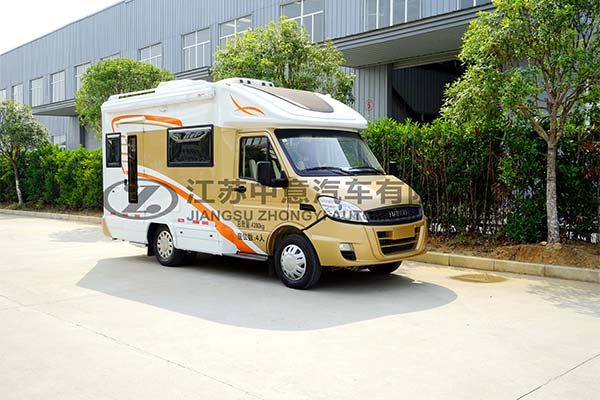 中意SZY5043XLJN5依維柯C型房車