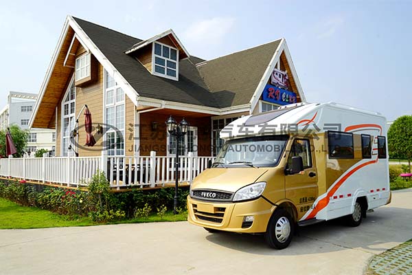 中意SZY5043XLJN5依維柯C型房車