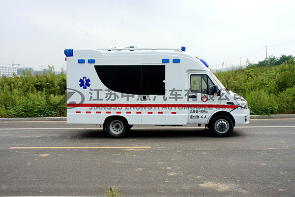 中意SZY5045XJHN2依維柯歐勝方艙救護車