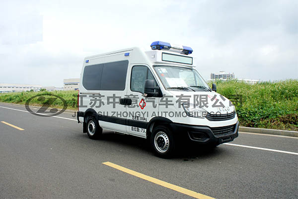 中意SZY5040XJHN依維柯救護車