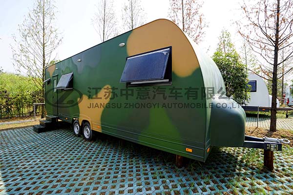 宿營車