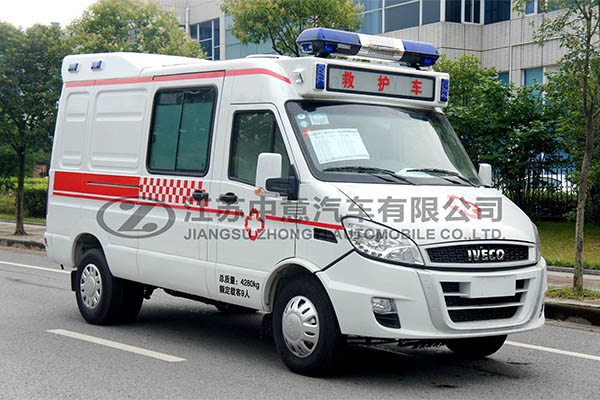 依維柯救護車