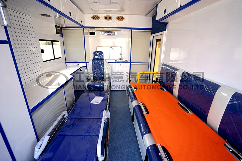 該如何選擇合適的方艙醫(yī)療車廠家呢?