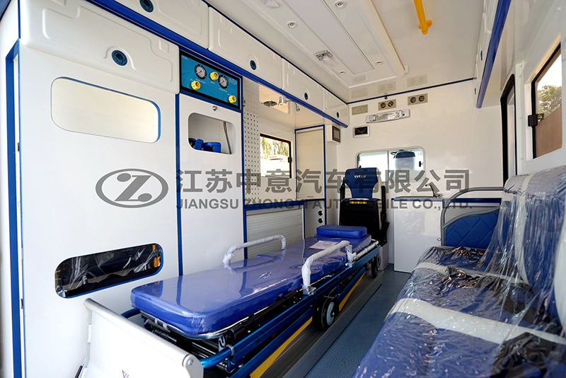 依維柯救護車輕車為何選用柴油機?