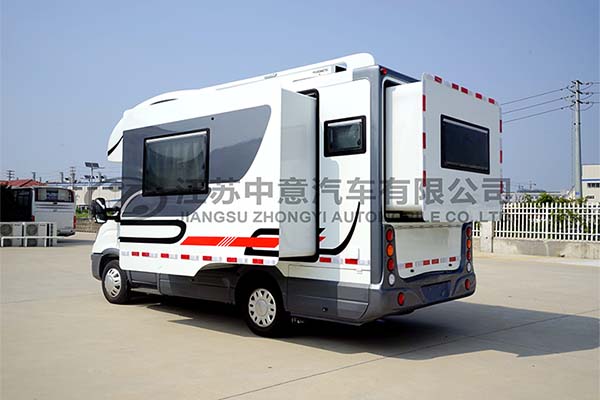 中意SZY5045XLJN2歐勝雙拓展自動(dòng)擋依維柯C型房車
