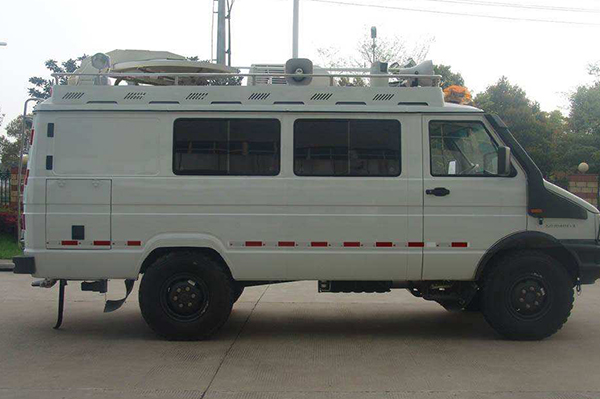 應(yīng)急通信車(chē)